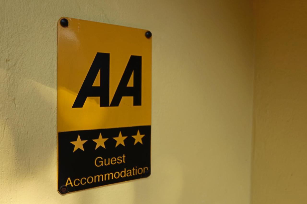 The Yellow House B&B Woodborough  エクステリア 写真